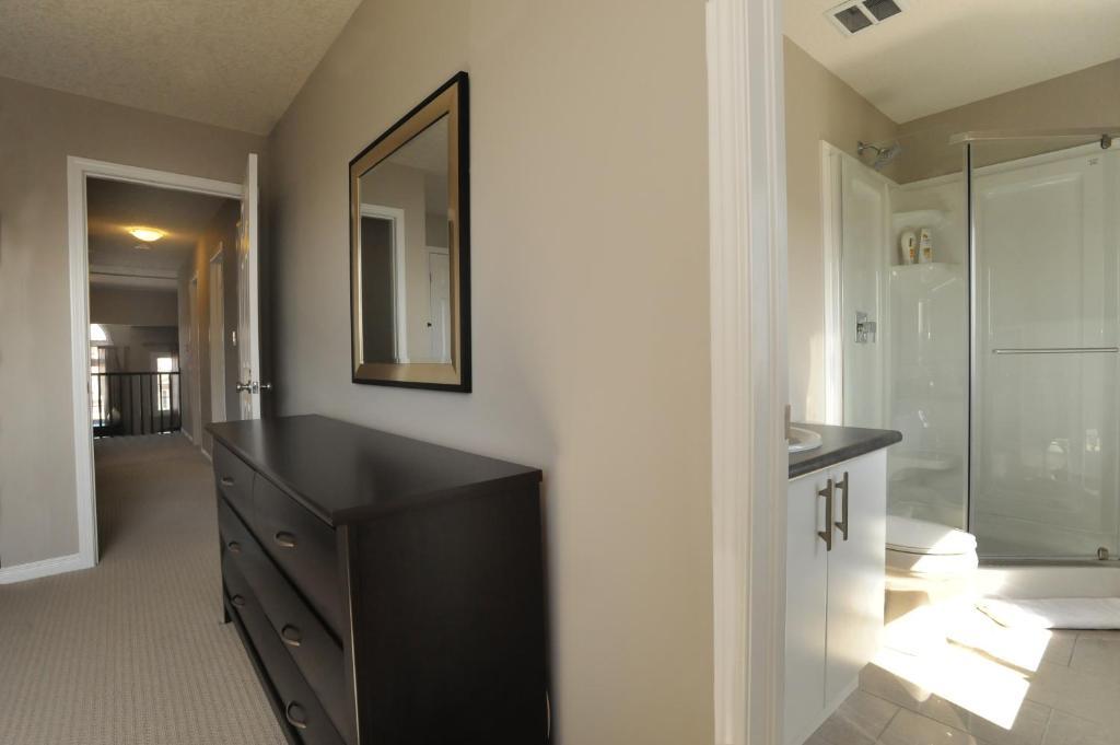 Boardwalk Homes - Executive Guest Rooms & Townhomes Kitchener Quarto foto