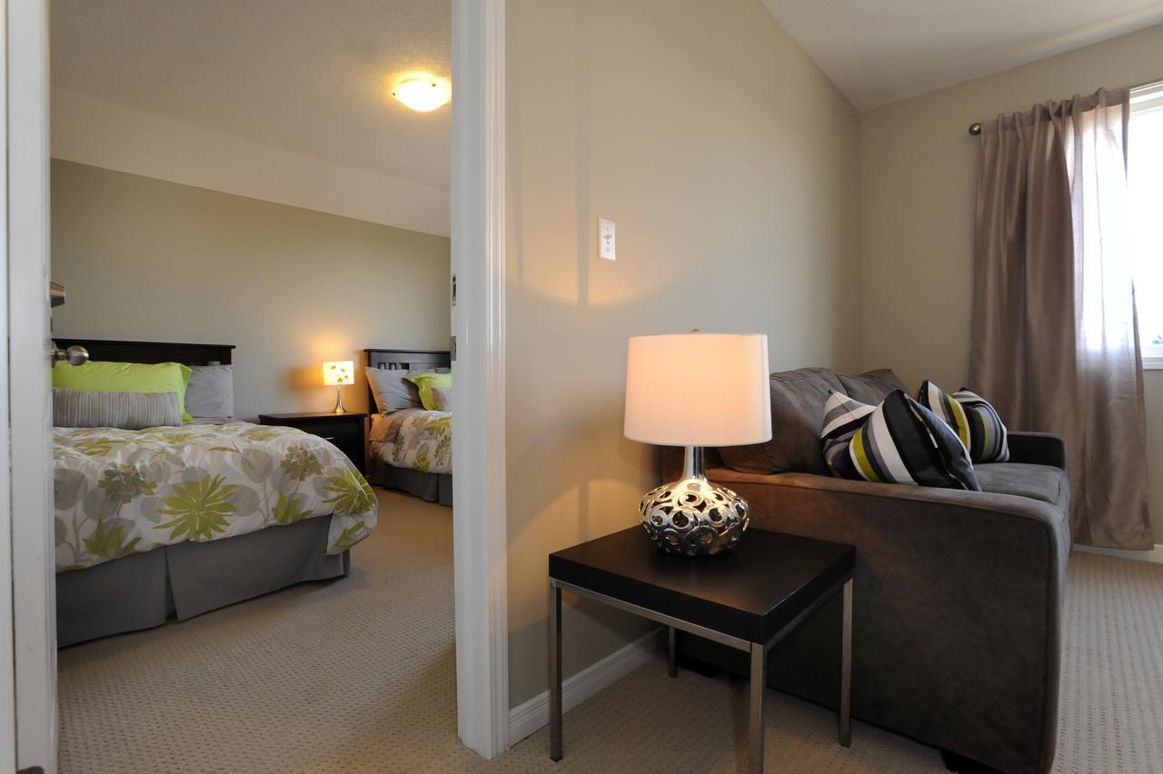 Boardwalk Homes - Executive Guest Rooms & Townhomes Kitchener Quarto foto